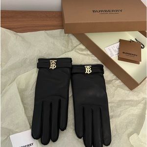 Burberry gloves